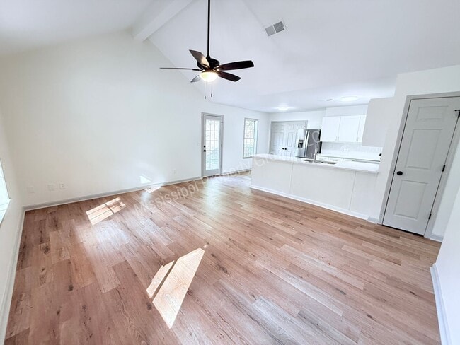 Photo - 3BR/3BA For Rent Short Term Unit 11 CR 1069