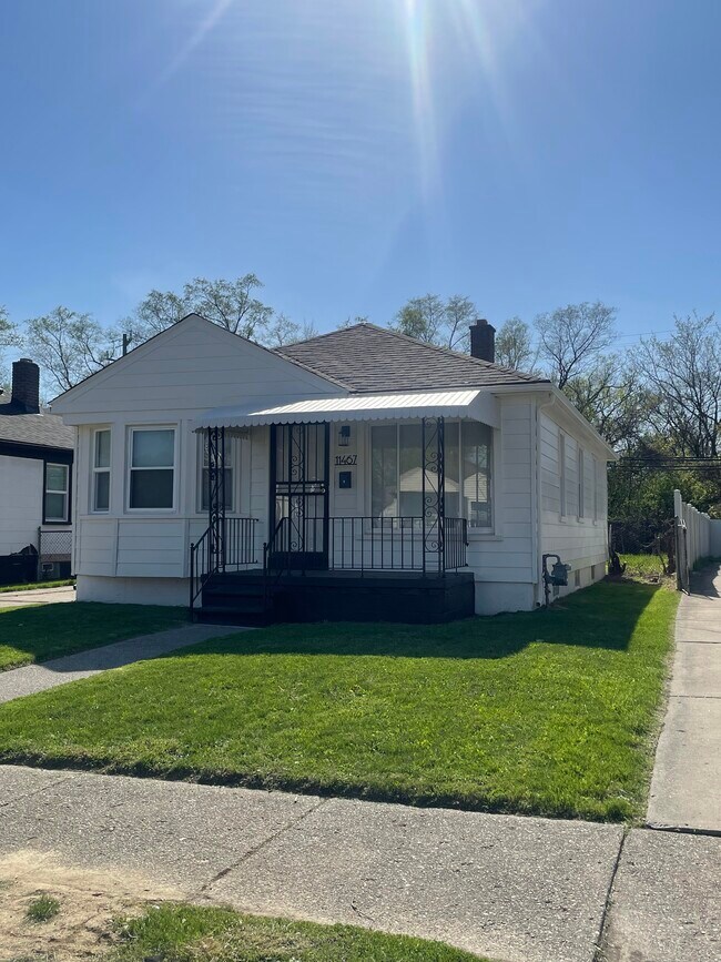 Photo - 11467 Faust Ave