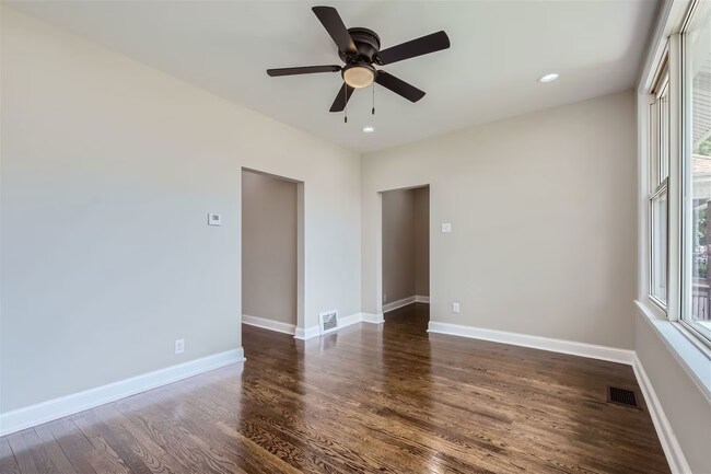 Photo - 4850 W North Ave