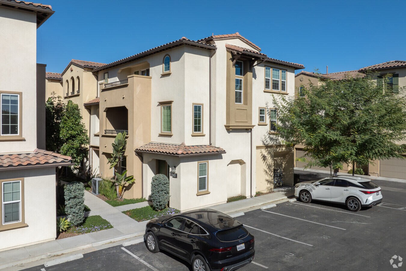 1220-1240 W La Habra Blvd - Skylark Apartments
