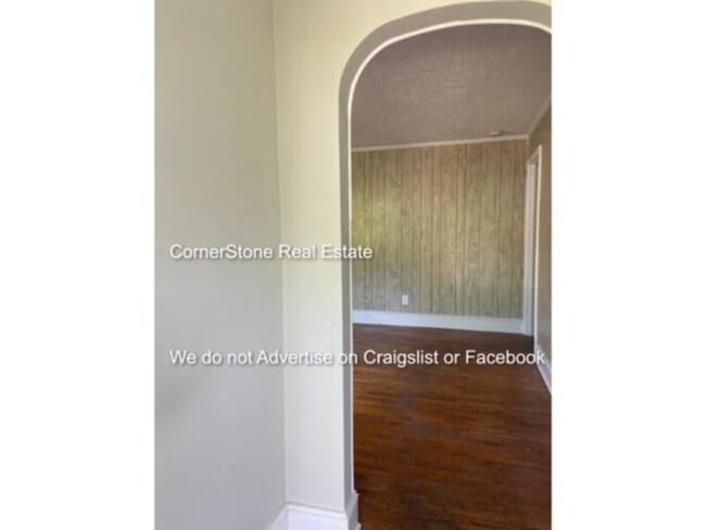 Photo - 881 W Orange St