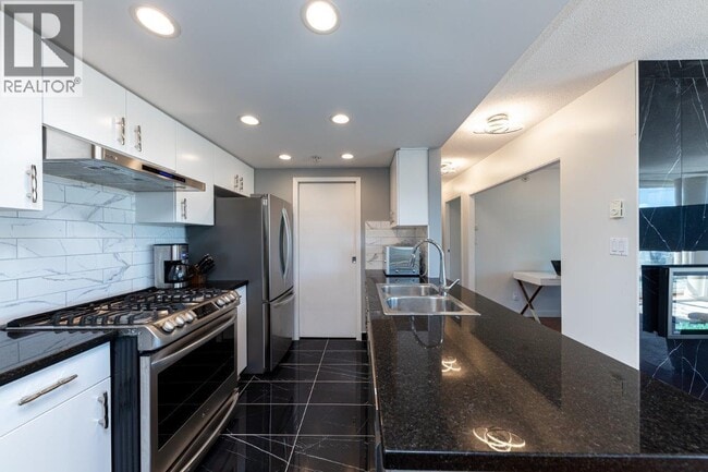 1033 Marinaside Crescent Unit 2905