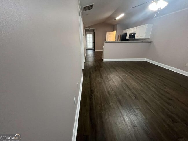 Photo - 565 Rustwood Dr