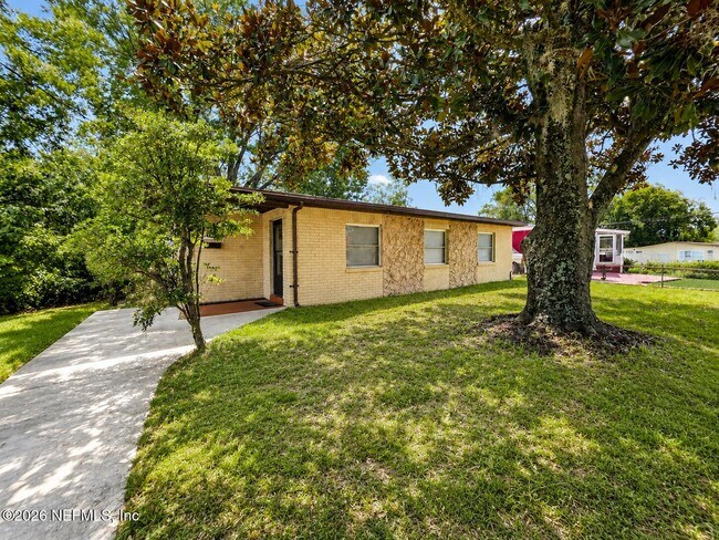 10415 Briarcliff Rd E