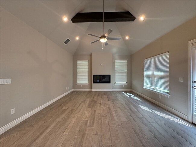 Photo - 1800 SW Riverstone Rd