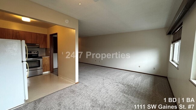 Photo - Beautiful 1 BD | 1 BA Apartment with a View - Near OHSU Campus! Unit 07
