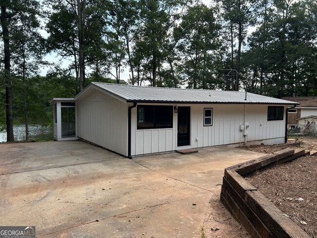 Building Photo - 111 Dogwood Cir