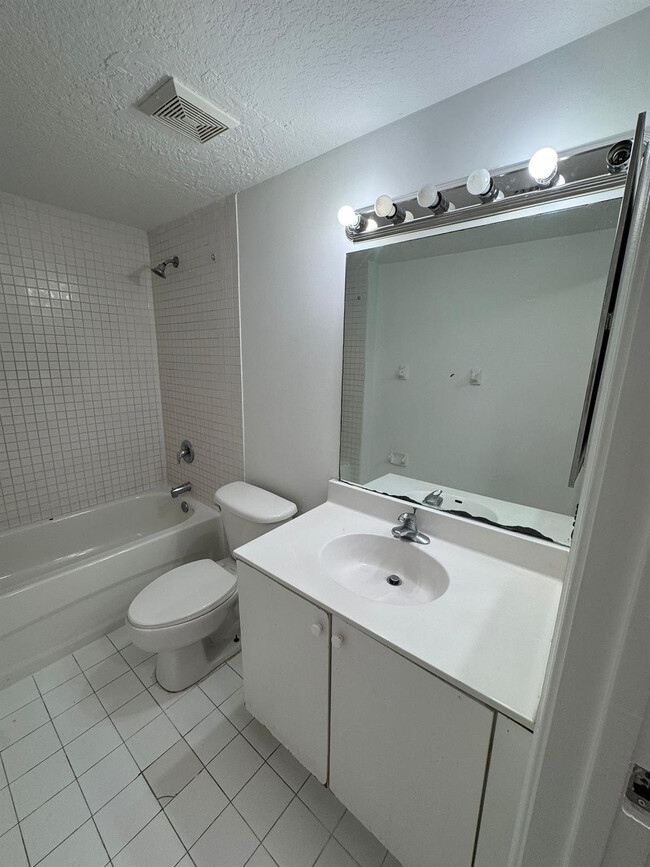 Photo - 1161 Golden Lakes Blvd