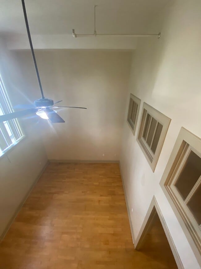 Building Photo - Beautiful 1 Bedroom Loft Apartment with Bo... Unit 1517 S. Theresa Ave. #107