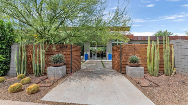 Photo - 4912 N 45th St