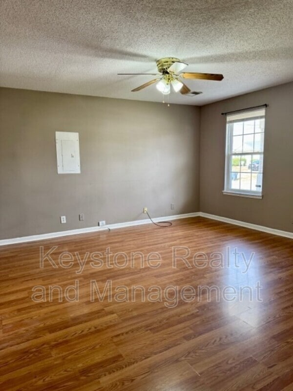 Photo - 1127 Keith Ave