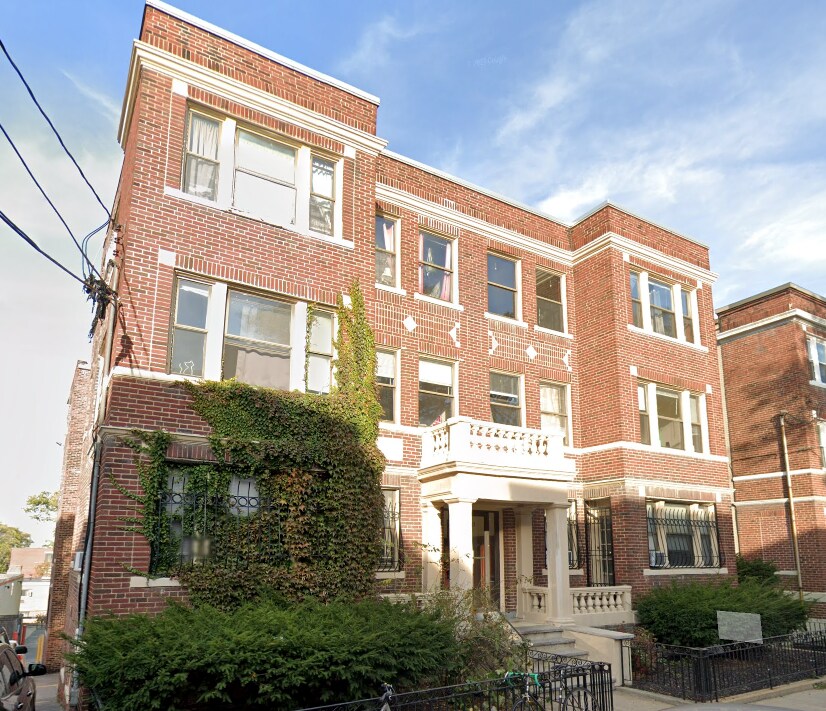 Photo - 240 Kelton St Apartments Unit 3