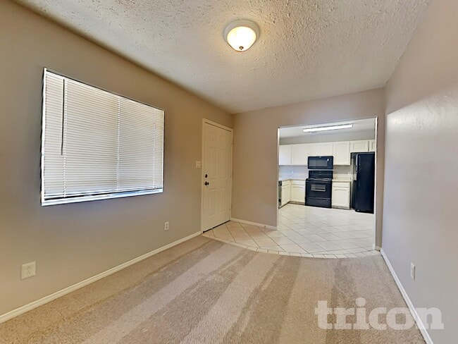 Photo - 20812 N 11th Ave