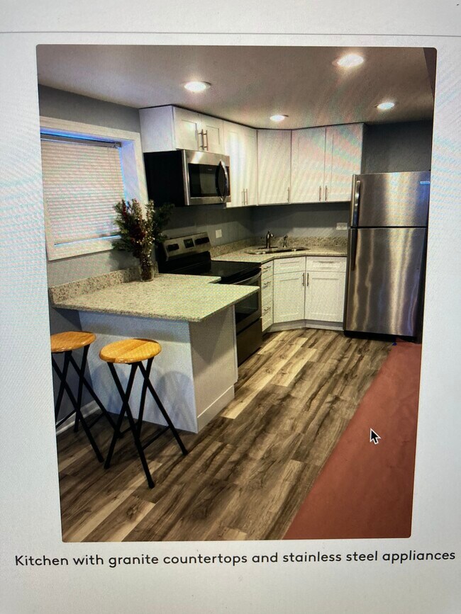 Photo - 3532 N Oriole Ave Unit Garden