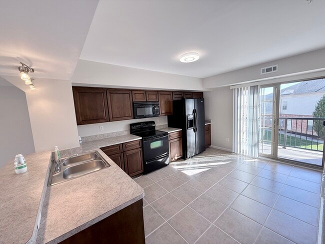 Photo - 14072 Lakeside Blvd N