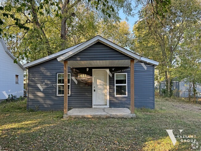 Building Photo - Cozy 2 Bedroom, 1 Bathroom Home in Weller ...