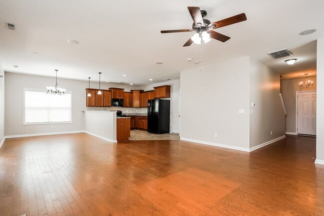 Photo - 115 Switchback Street