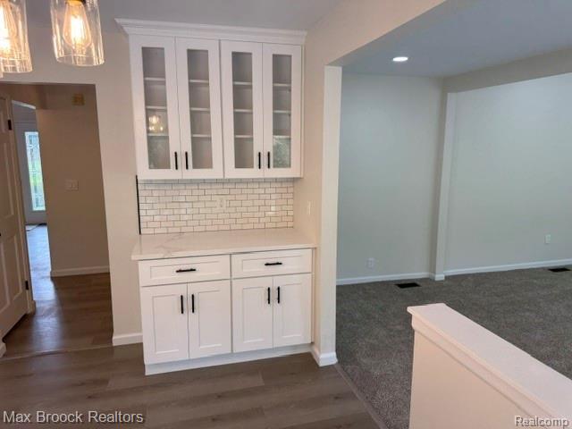 Photo - 650 Deerfield Ct