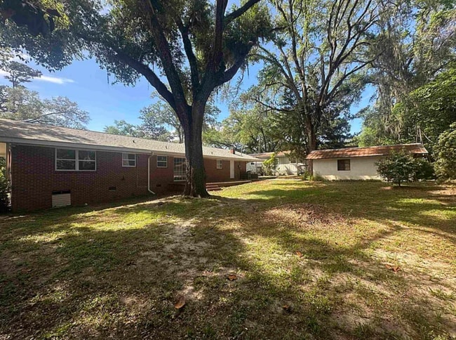 Photo - 123 Columbia Dr