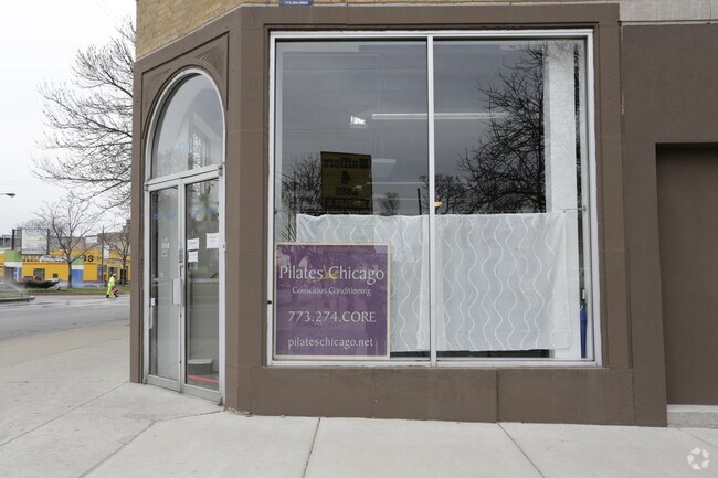 Photo - 1544 W Glenlake Ave.