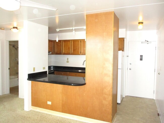 Photo - 2522 Date St
