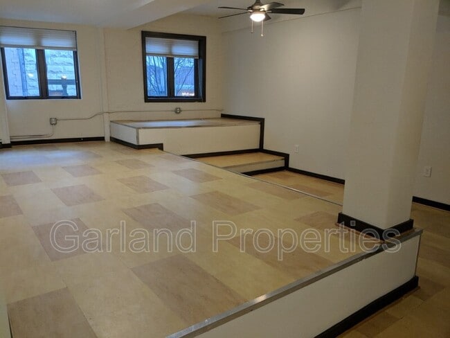 Photo - 110 Campbell Ave SE Unidad SW 205