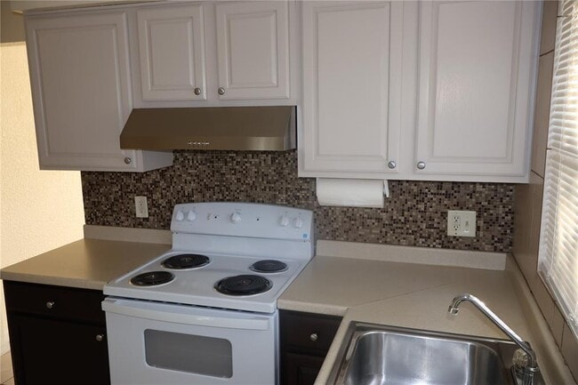 Photo - 2411 W Lemon St