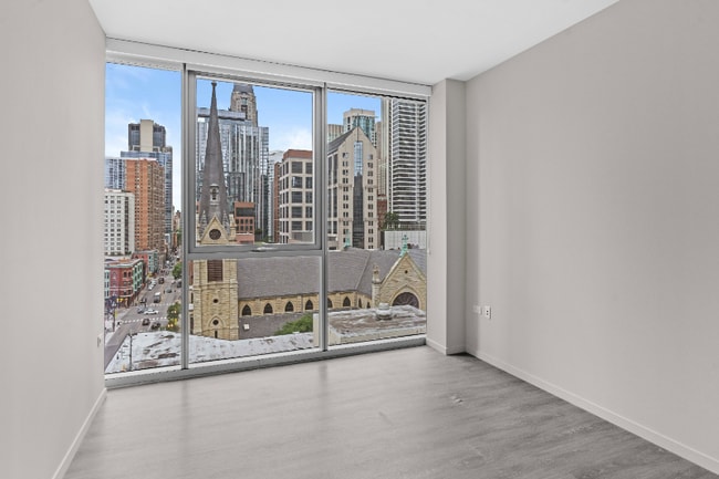 Photo - 5 E Huron St