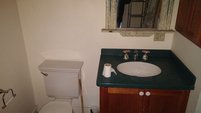 Photo - 27 Maple St Unit 2