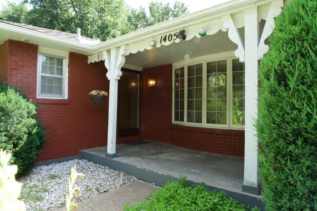 Photo - 1405 N 82nd Terrace