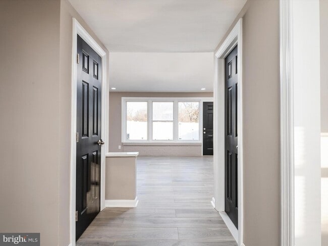 Photo - 2050 Nike Dr