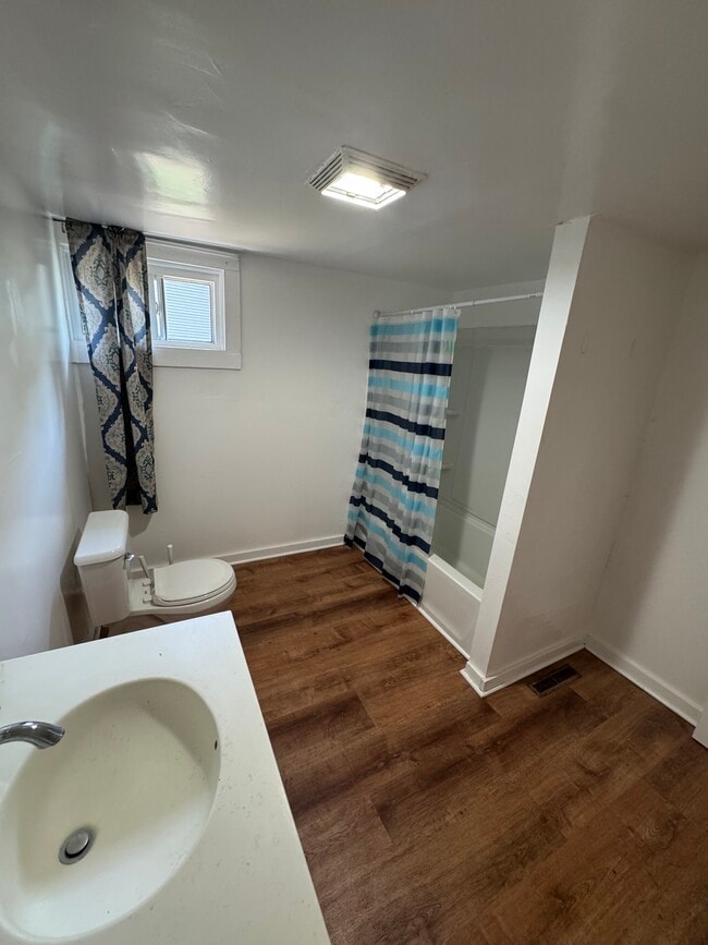 Photo - 28 Compton St Unit 1