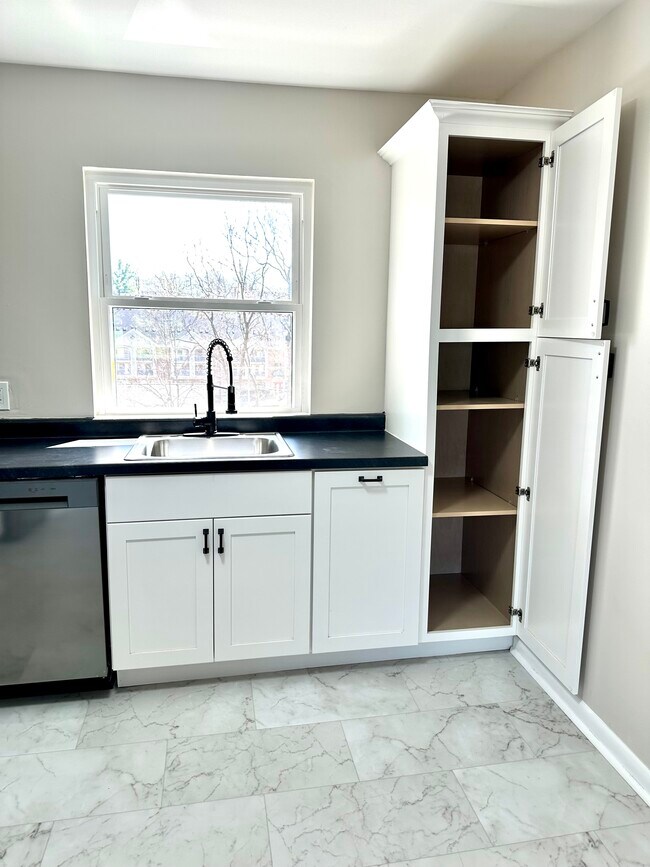 Photo - 2722 Riedling Dr.