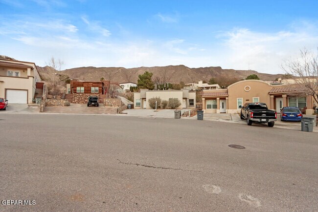 Photo - 4716 Pistolero Ln