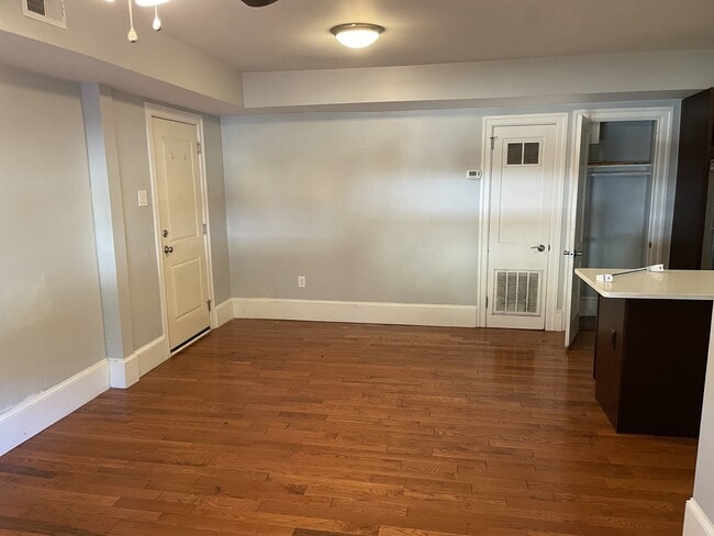 Photo - 353 N Easton Rd Unit 304