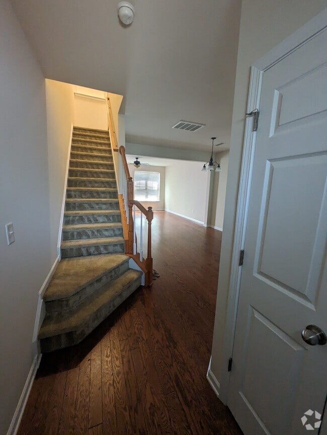 Building Photo - 6724 Morgantown St Rental