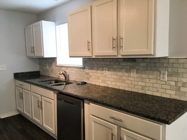 Photo - 902 Lauderhill Ln Casa