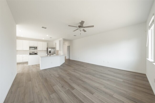 Photo - 340 Wentworth Dr