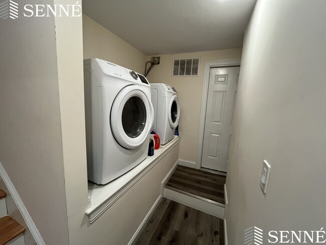 Photo - 14 Flint St Unit 1