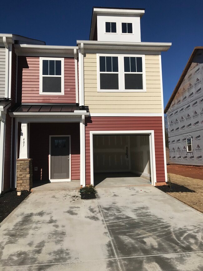 407 Hague Dr Townhome Townhome Rental in Duncan SC