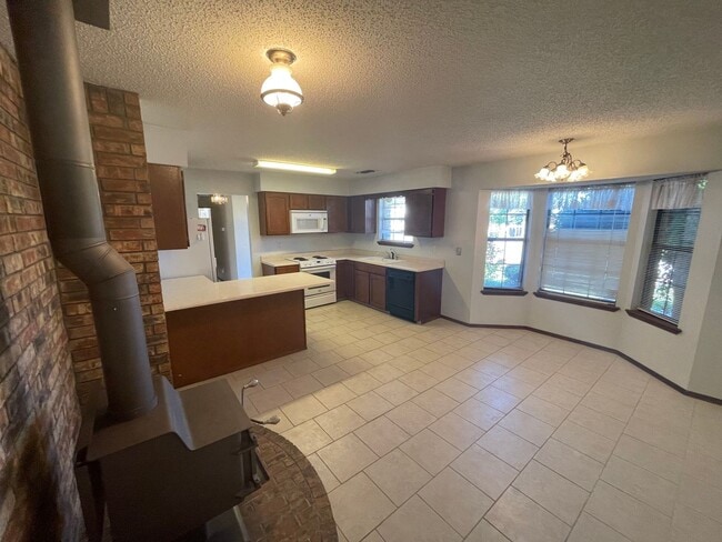 Photo - Spacious Single Level Three Bedroom Home