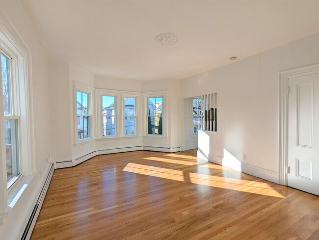 Photo - 17 Howe St Unit 1