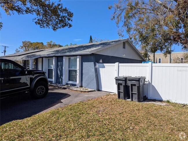 Building Photo - 8810 Plum Grove Ct Rental