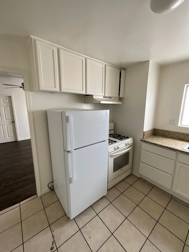 Photo - 2116-2118 E. Cesar Chavez Avenue Unit 2118 1/2 3