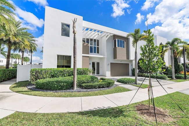 Building Photo - 7477 NW 99th Ave Rental