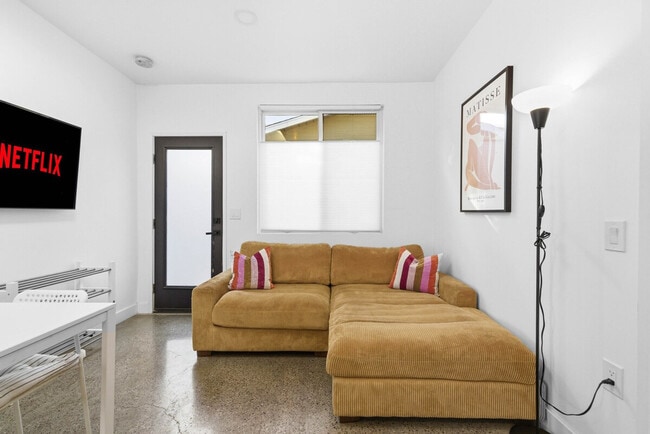 Photo - 5019 Hawley Blvd Unidad ID1382145P