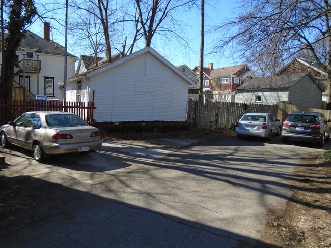 Photo - 209 Fuller Ave SE