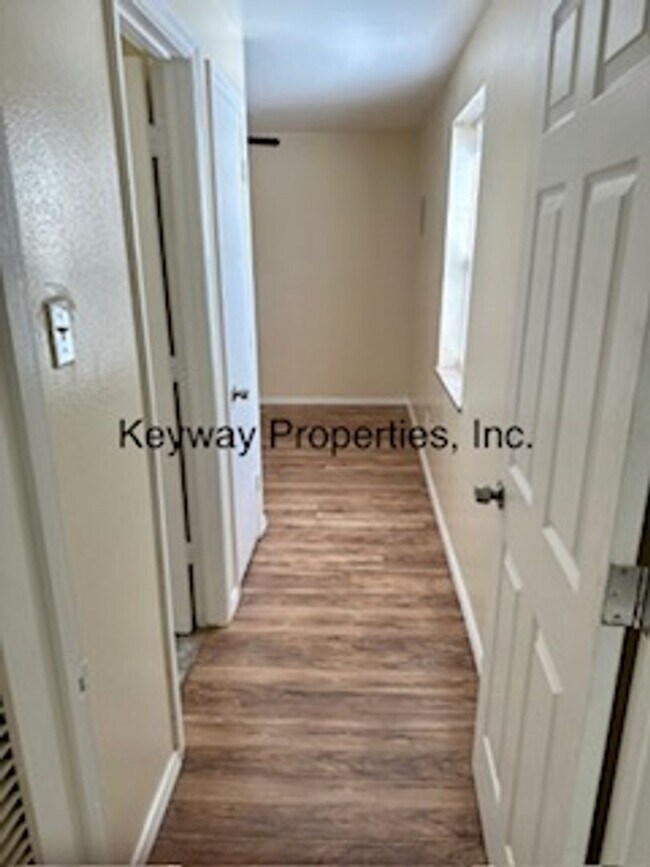 Photo - 1720 Arno St SE Unit D