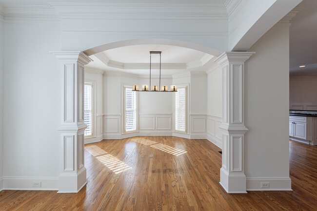 Photo - 1012 Madeline Ln