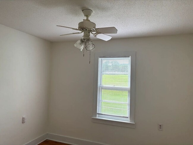 104 Withrow Rd